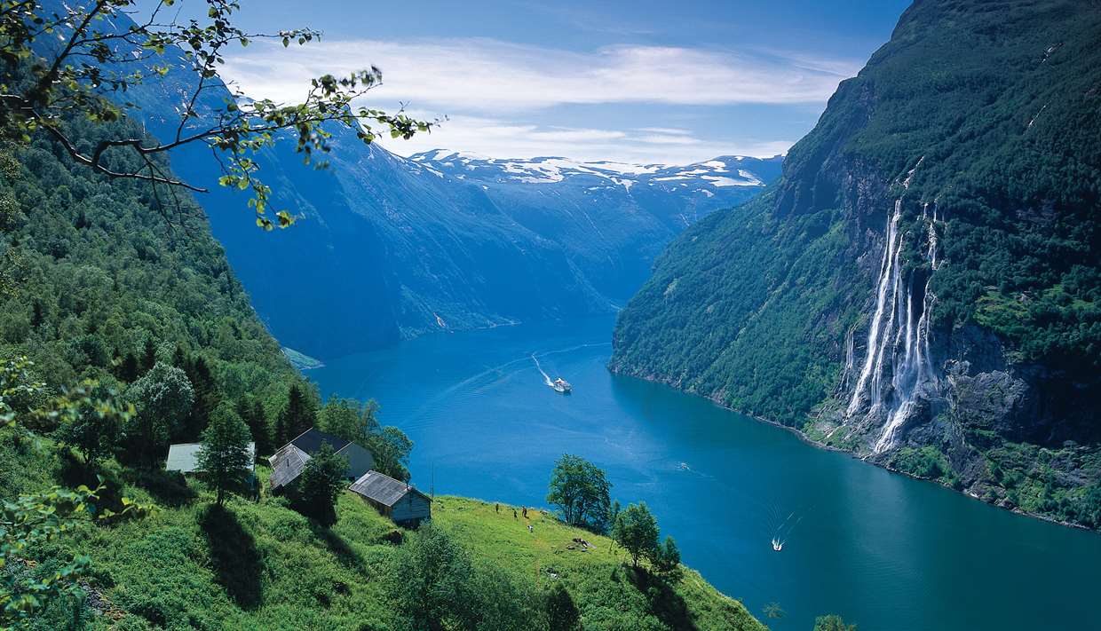 BÅTRESA PÅ GEIRANGERFJORDEN
